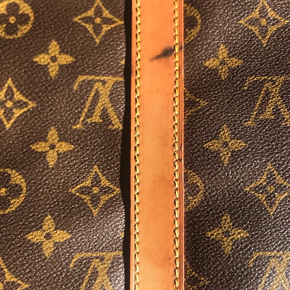 Authentic Louis Vuitton Keepall 50 Bandouliere - Picture 10 of 16